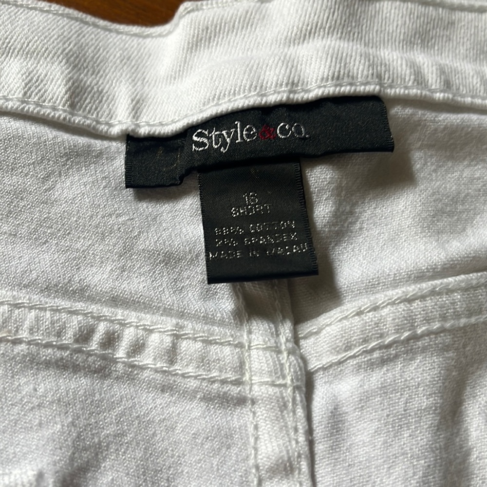 Style & Co White Jeans size 16 Short - Picture 5 of 5